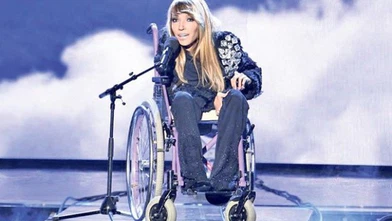 Eurovision'da Rusya'yı Tekerlekli sandalye kullanan Samoylova temsil edecek