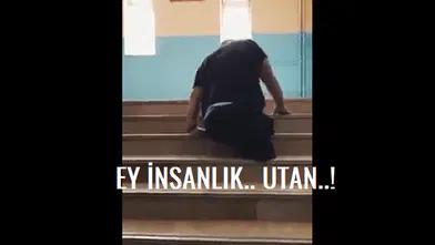 Engelli vatandaşın oy vermek için gösterdiği olağanüstü caba