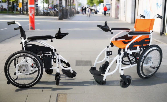 Poylin P200C Katlanabilir Çocuk Akülü Tekerlekli Sandalye