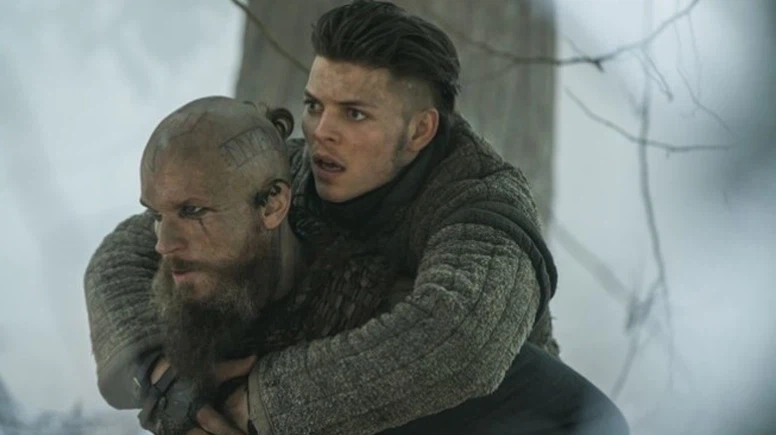 Ragnar Lothbrok’un lanetlendiği için engelli doğan çocuğu İvar