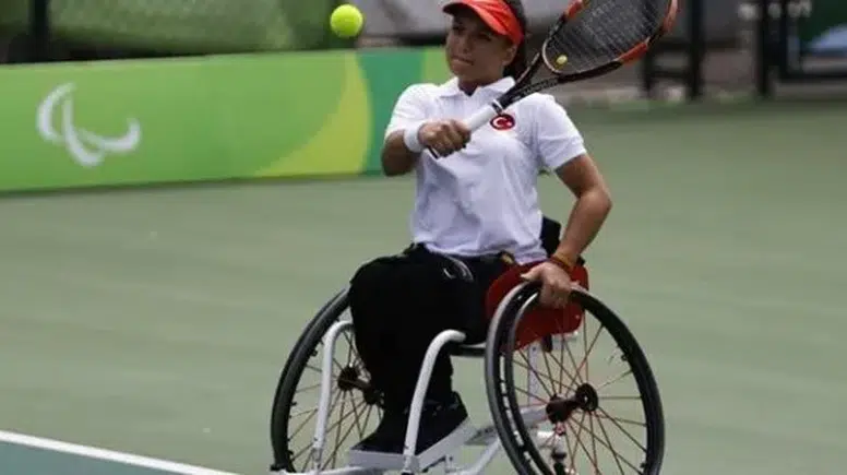 Tenis kortlarının altın kızı büşra ün